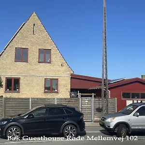 Bak Gæstehus